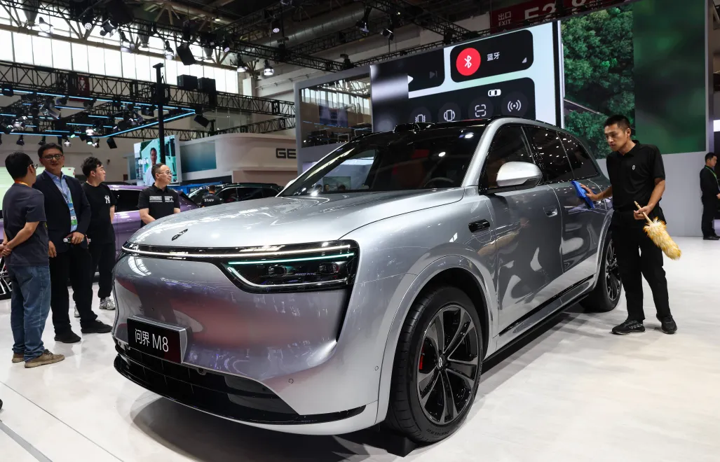 Китайский электромобиль на выставке в Пекине. Fot. PAP/EPA/	WU HAO (фотоиллюстрация)