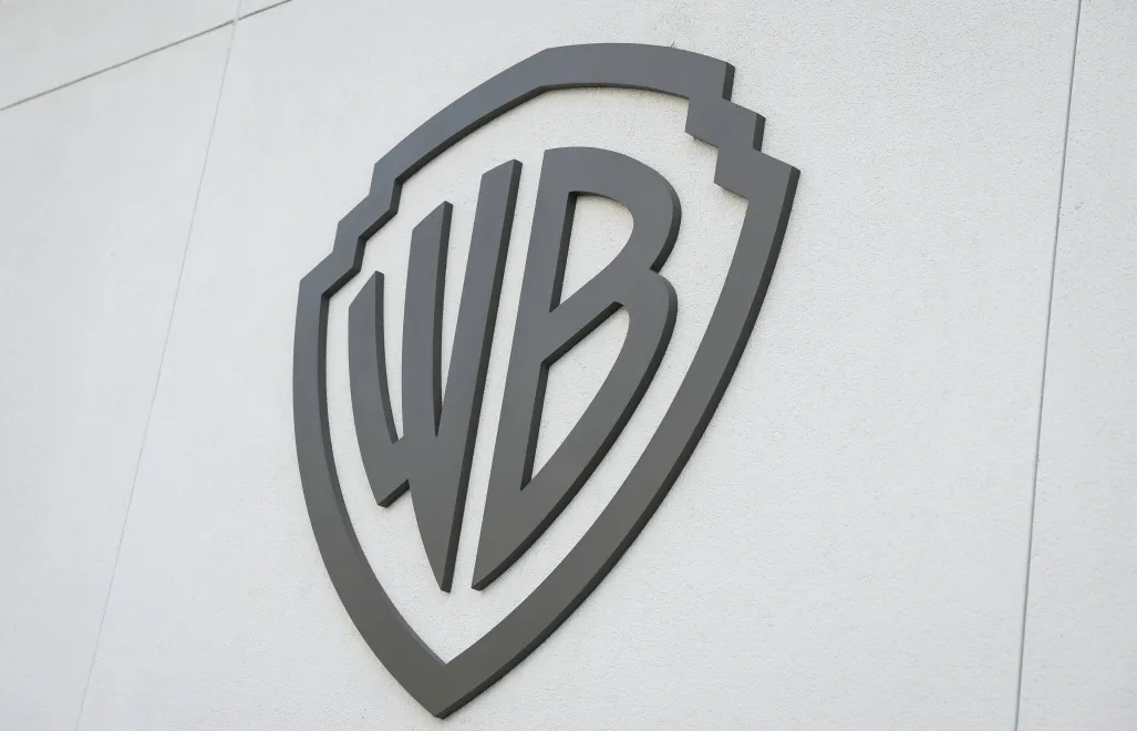 Warner Bros. logo. Fot. PAP/EPA/CAROLINE BREHMAN