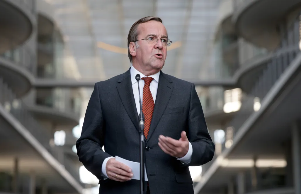 Minister obrony Niemiec Boris Pistorius. Fot. PAP/EPA/HANNIBAL HANSCHKE