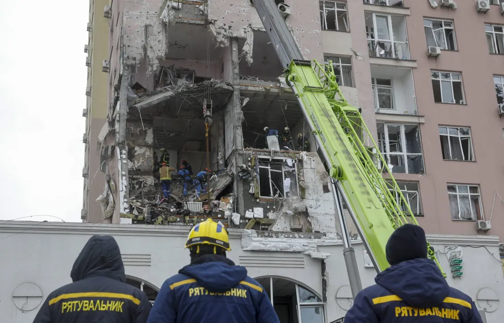 Atak Rosji na Ukrainę. Fot. EPA/SERGEY DOLZHENKO