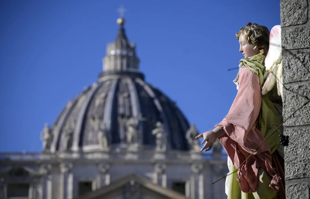 Kopuła na dachu Bazyliki św. Piotra. Fot. PAP/ EPA/RICCARDO ANTIMIANI 