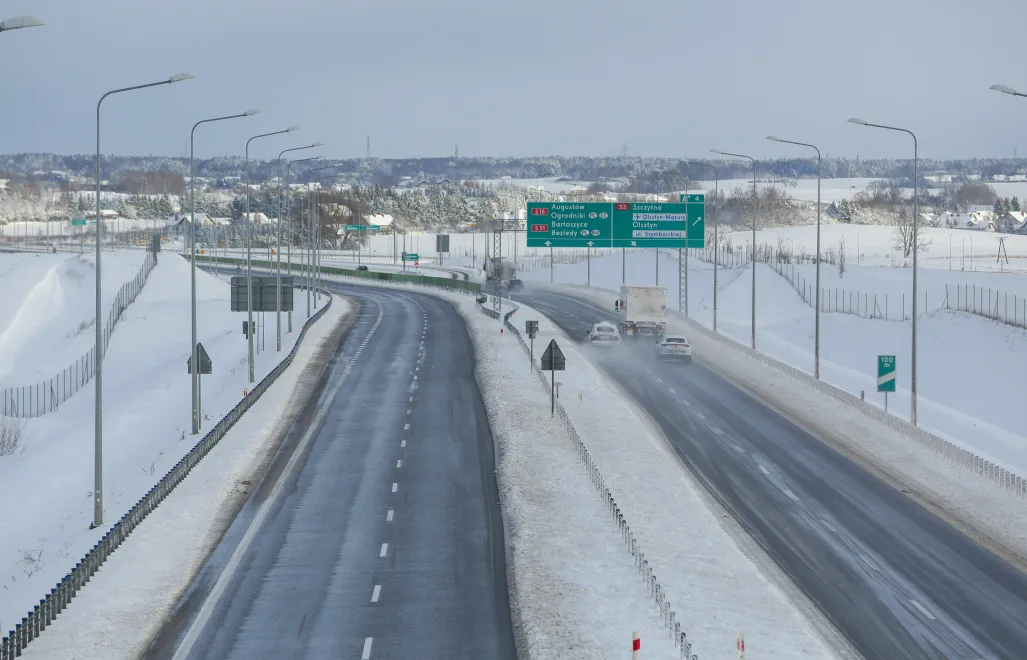 Droga S16 w okolicy Olsztyna Fot. PAP/Tomasz Waszczuk