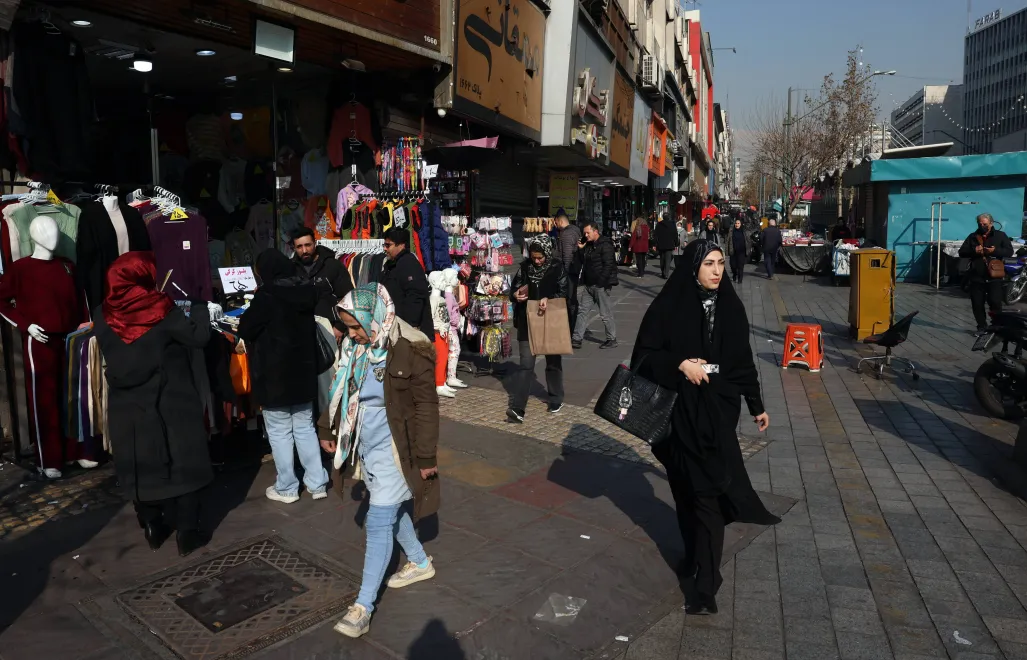 Повседневная жизнь в Тегеране после экономических протестов. Fot. PAP/EPA/ABEDIN TAHERKENAREH