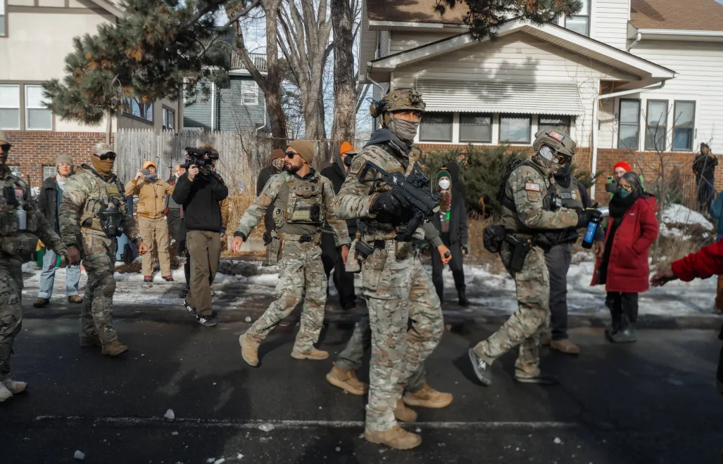 Agenci federalni ICE w Minneapolis, fot. PAP/EPA/OLGA FEDOROVA