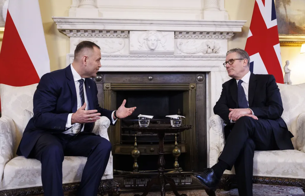 Prezydent Karol Nawrocki i premier Wielkiej Brytanii Keir Starmer. Fot. PAP/EPA/TOLGA AKMEN/POOL