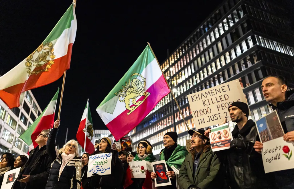 Państwa europejskie wzywają ambasadorów Iranu w związku z tłumieniem protestów. Fot. PAP/EPA/MICHAEL BUHOLZER