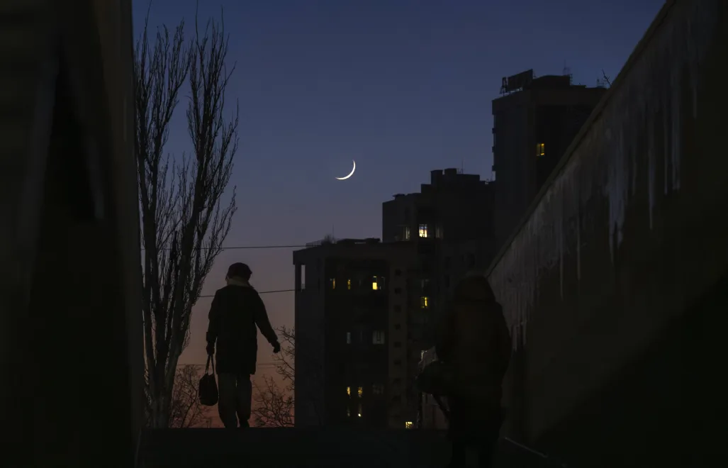 Київ під час блекауту. Fot. PAP/EPA/MAXYM MARUSENKO