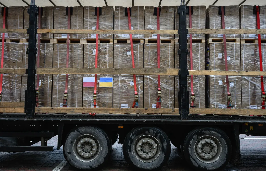 Вантажівка з електрогенераторами в рамках акції "Тепло з Польщі для Києва". Fot. PAP/Vladyslav Musiienko