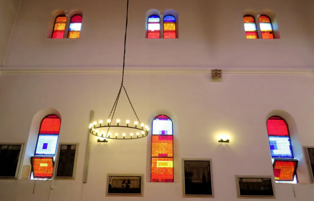 Ściana zachodnia nawy Fot. um.warszawa.pl/BSKZ