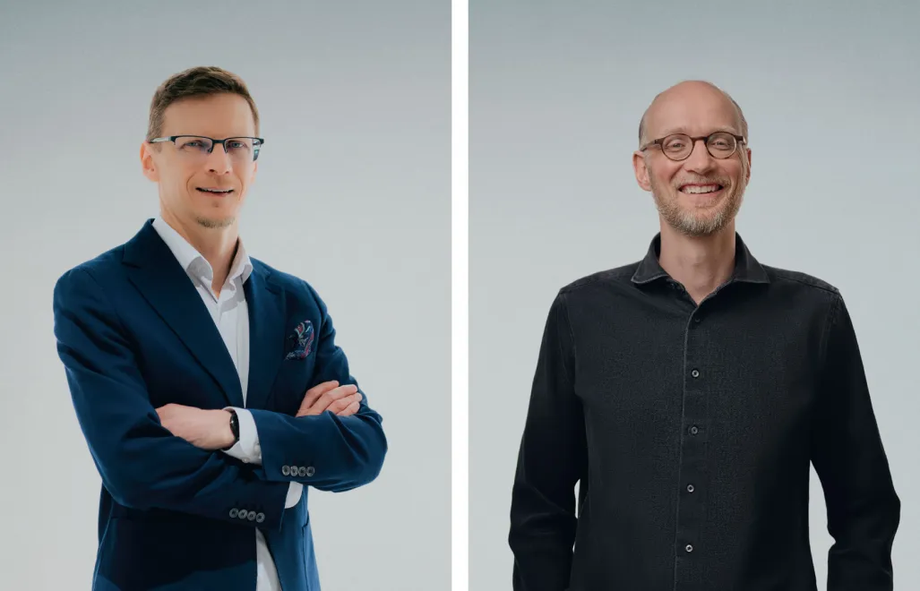 Fot. Wolters Kluwer Polska - Marcin Kleina, dyrektor zarządzający Wolters Kluwer Legal & Regulatory Polska i Rumunia; Viktor von Essen, CEO Libra by Wolters Kluwer