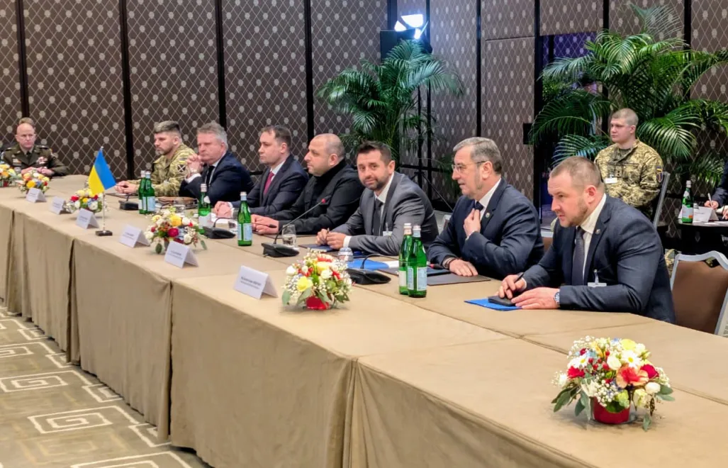 Українська переговірна група. Fot. Facebook / Рустем Умєров / Rustem Umerov