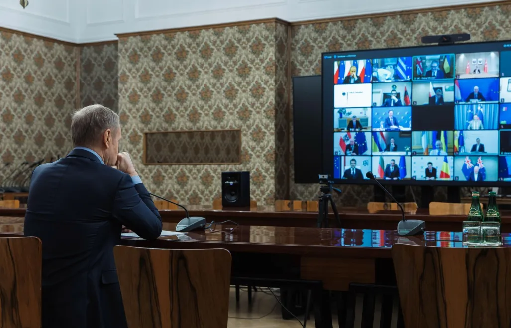 Премьер-министр Польши Дональд Туск принимает участие в онлайн-совещании лидеров стран, поддерживающих Украину. Fot. X/@donaldtusk