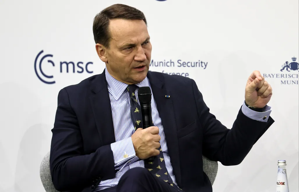 Minister Spraw Zagranicznych Polski Radosław Sikorski. Fot. EPA/RONALD WITTEK