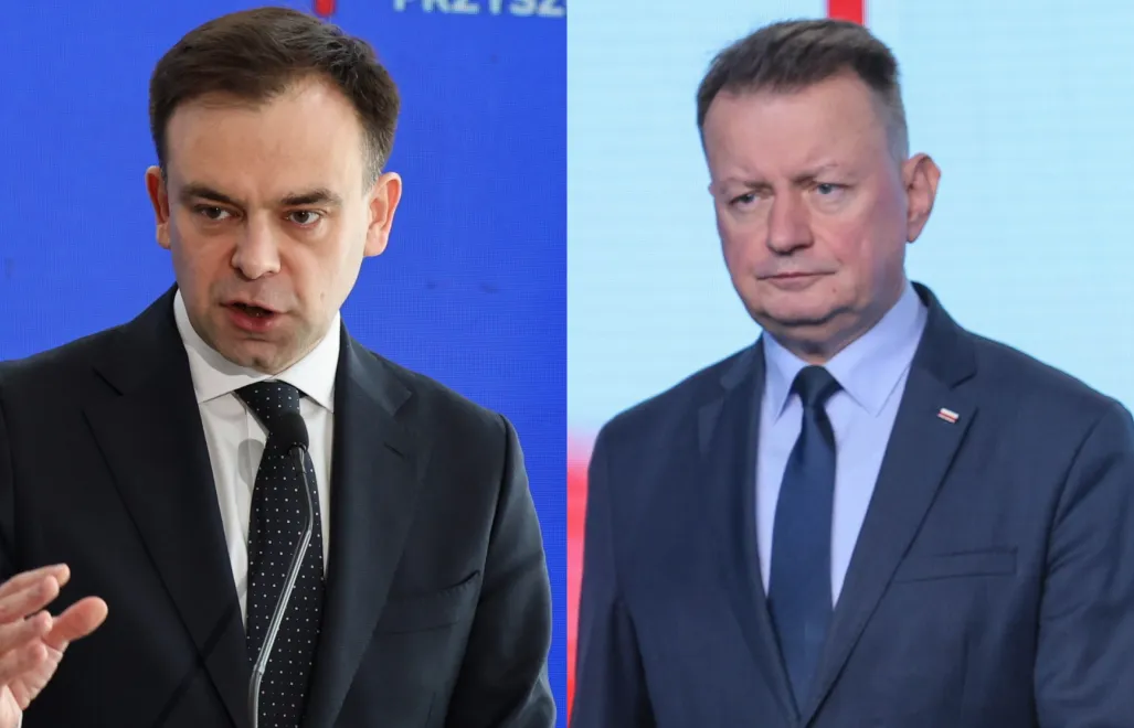 Minister finansów Andrzej Domański i poseł PiS Mariusz Błaszczak. Fot. PAP/Albert Zawada/Rafał Guz
