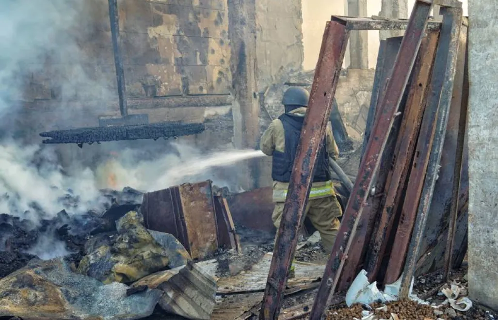 Zniszczenia po ataku na Ukrainę. Fot. PAP/Alena Solomonova