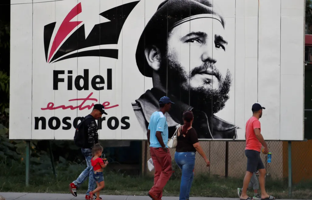 Bilbord upamiętniający Fidela Castro. Fot. EPA/YANDER ZAMORA