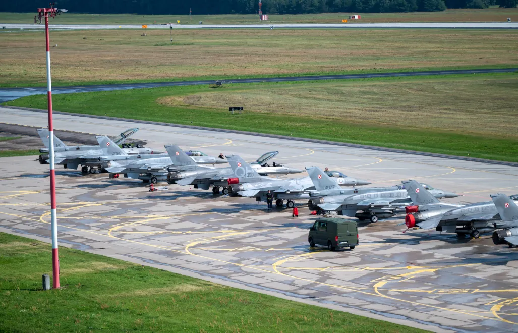 F-16. Fot. PAP/	Grzegorz Michałowski