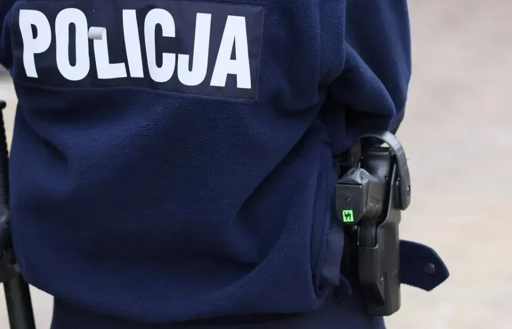 Funkcjonariusz policji - zdjęcie ilustracyjne Fot. PAP/Leszek Szymański