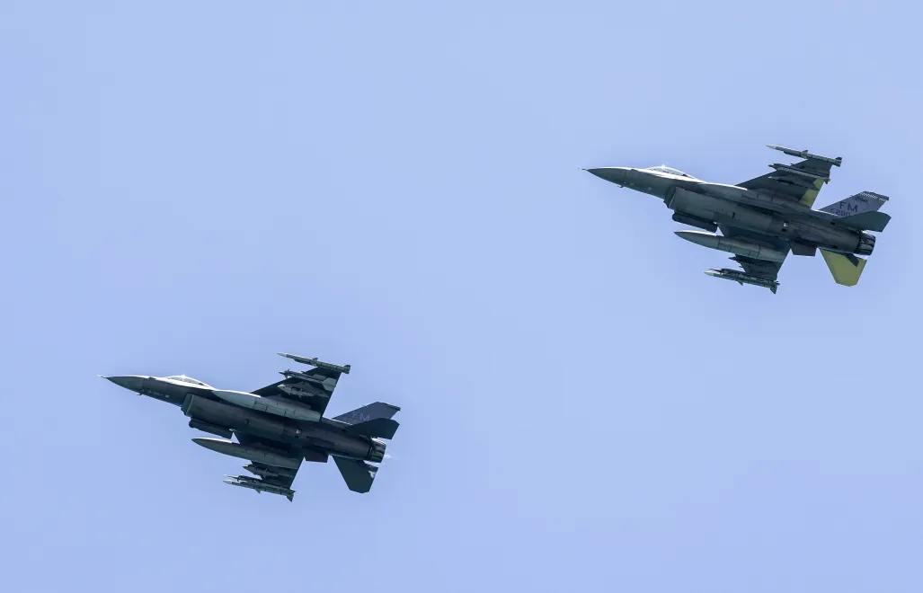 Amerykańskie F-16. Fot. PAP/EPA/CRISTOBAL HERRERA-ULASHKEVICH