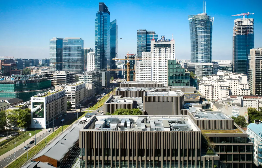 Wieżowce w Warszawie, fot. PAP/Albert Zawada