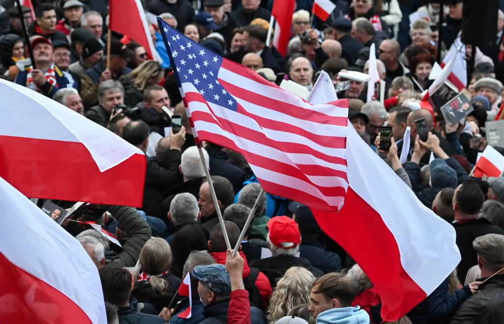 Flagi Polski i USA Fot. PAP/Wojtek Jargiło