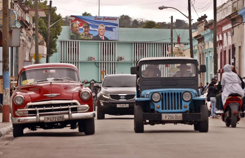 Ulice miasta Matanzas na Kubie, fot. PAP/EPA/EFE/Ernesto Mastrascusa