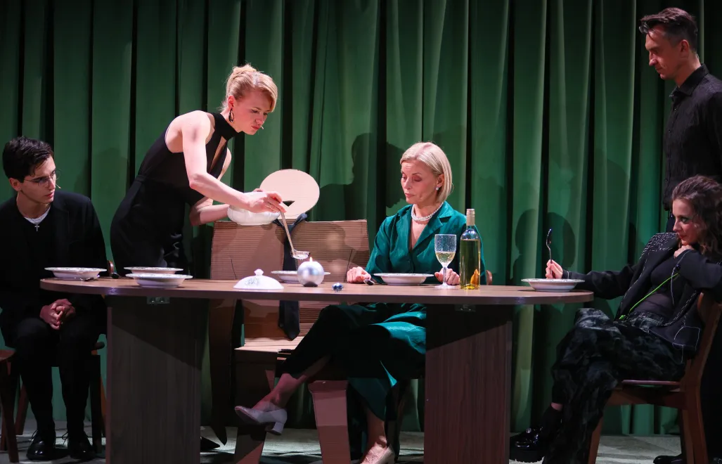 Aktorka Małgorzata Foremniak podczas próby medialnej spektaklu "Facet z papieru" w reżyserii Leny Frankiewicz. Fot. PAP/Leszek Szymański