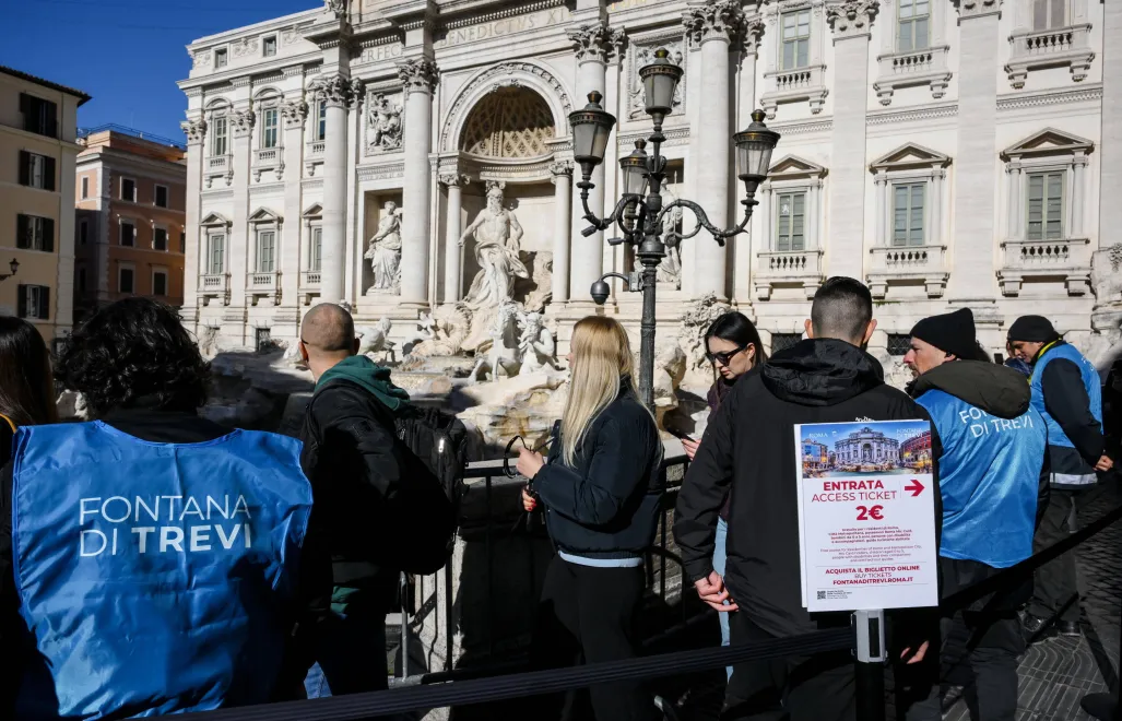 Fontanna di Trevi w Rzymie. Fot. PAP/EPA/ALESSANDRO DI MEO 