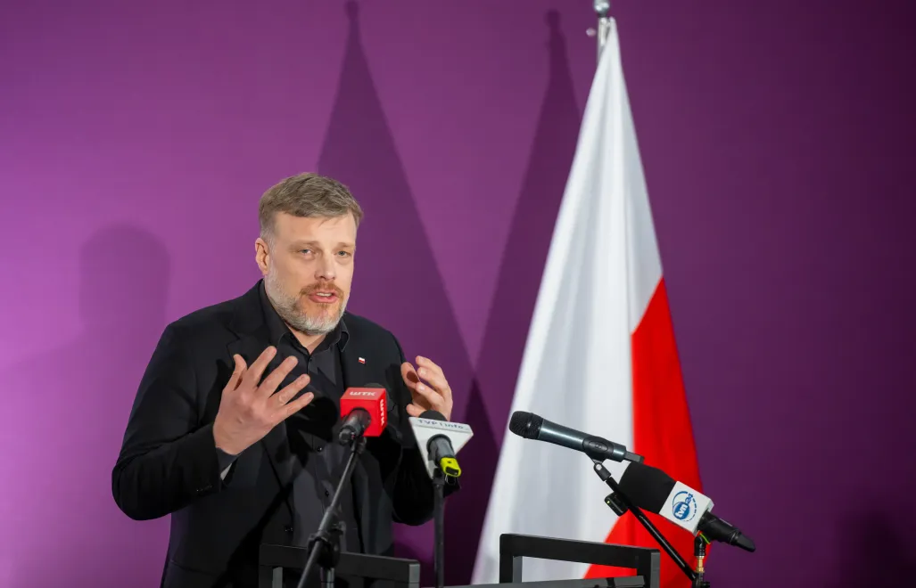 Adrian Zandberg. Fot. PAP/Jakub Kaczmarczyk