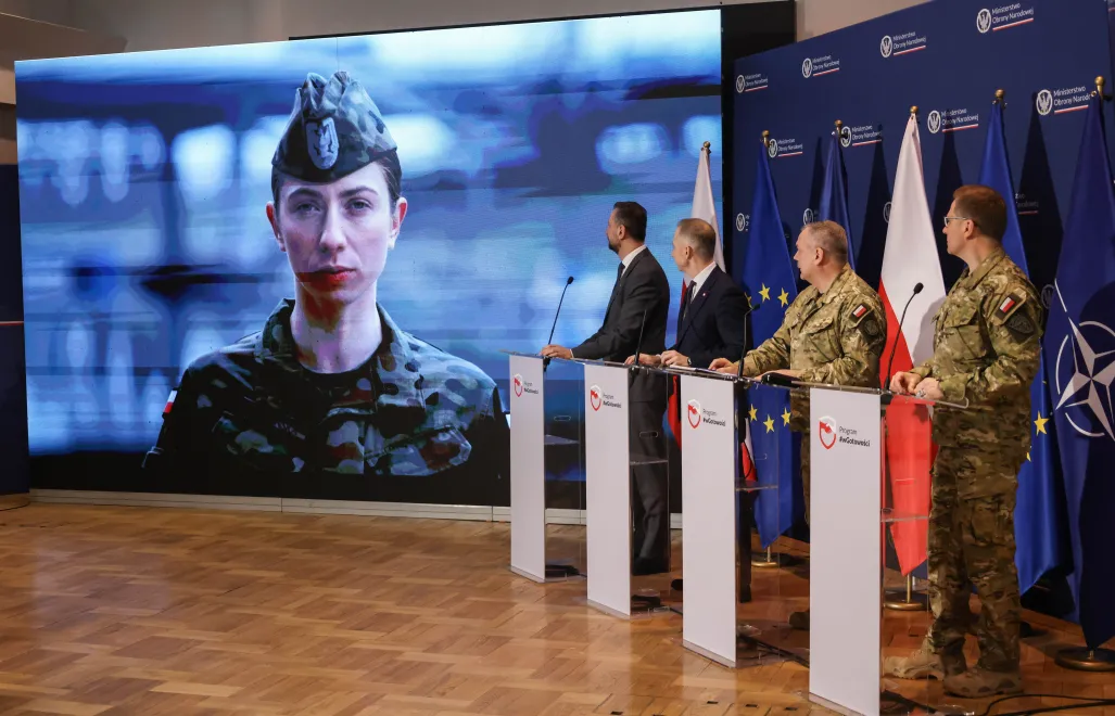 Владислав Косиняк-Камыш, Цезарий Томчик, Веслав Кукула, Кароль Моленда на пресс-конференции в Генеральном штабе Войска Польского в Варшаве, 9 февраля 2026 г. Fot. PAP/Albert Zawada
