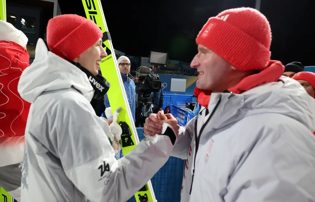  Kacper Tomasiak i trener reprezentacji Polski Maciej Maciusiak, fot. PAP/Grzegorz Momot