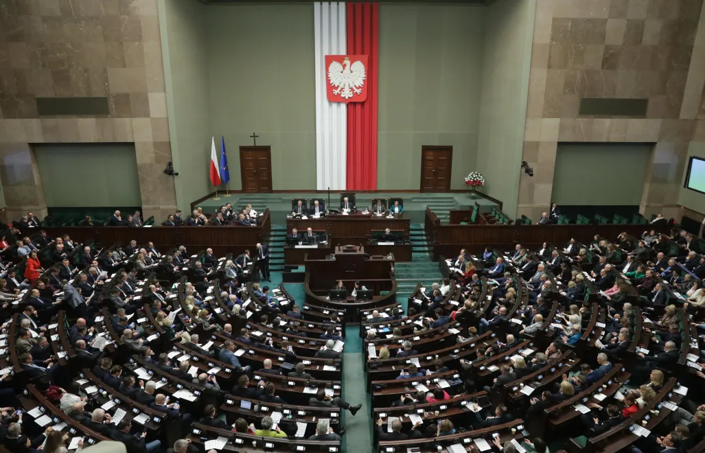 Sejm uchwalił ustawę wdrażającą unijny program dozbrajania SAFE. Fot. PAP/Tomasz Gzell
