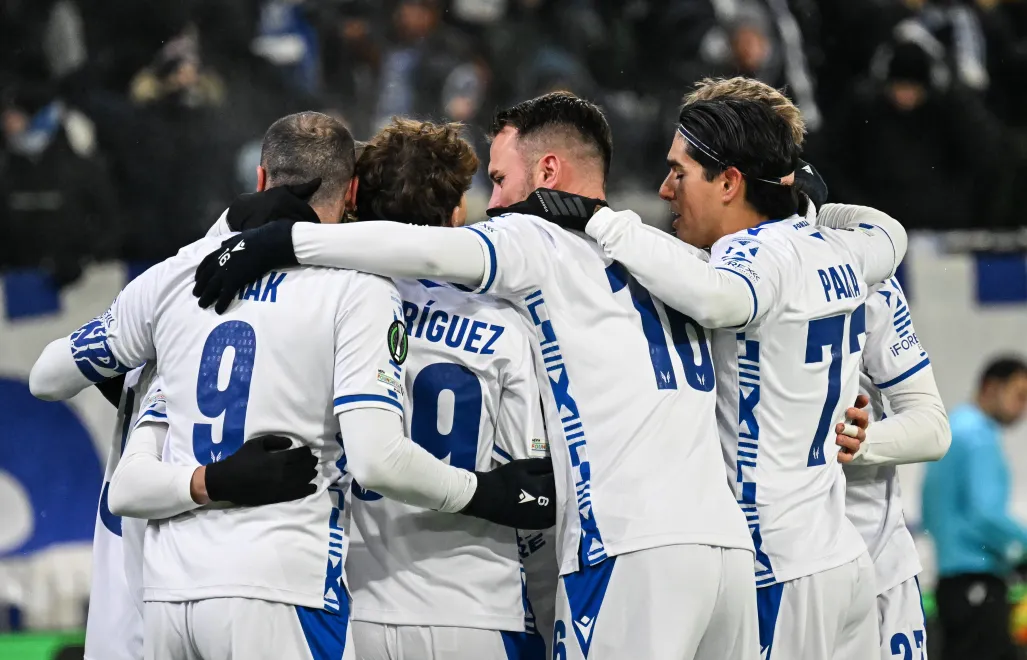 Piłkarze Lecha Poznań celebrujący zdobycie bramki, fot. PAP/EPA/KIMMO BRANDT