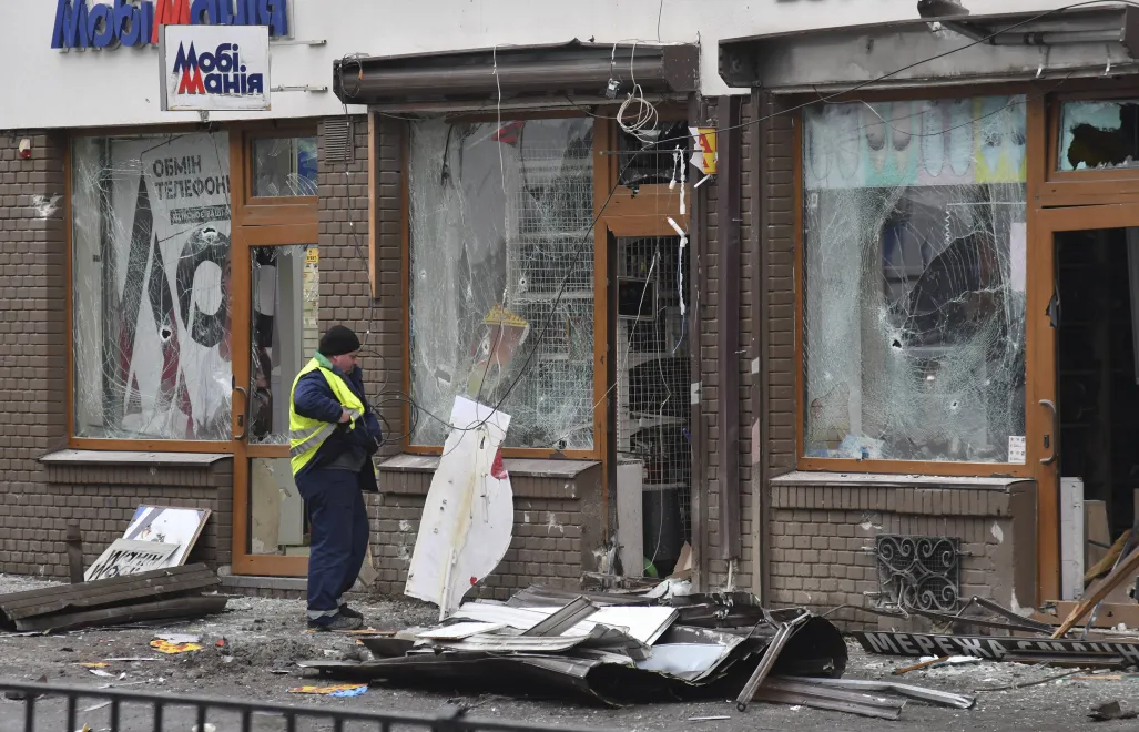 Последствия двойного взрыва в центре Львова. Fot.: PAP/EPA/ MYKOLA TYS 