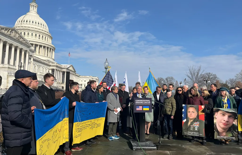 Kongresmeni wzywają do dalszych sankcji wobec Rosji, w tym na firmy naftowe i sektor bankowy. Fot. PAP/Dziurdzińska Natalia