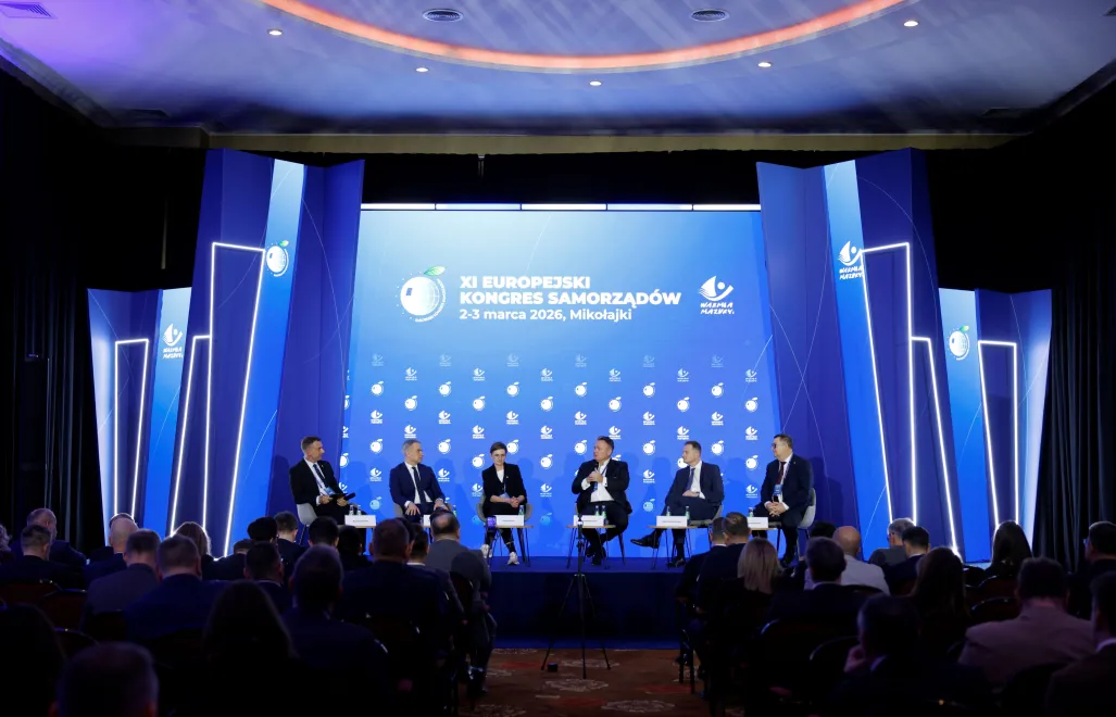 Fundacja Instytut Studiów Wschodnich (1)