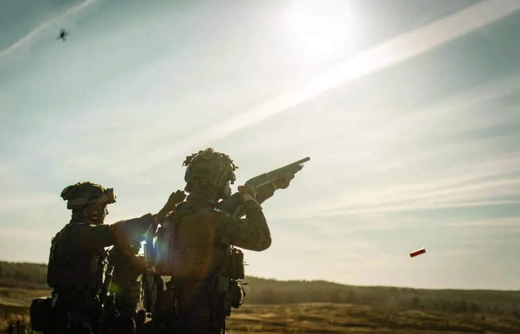 Szkolenie bojowe obejmujące zwalczanie dronów z wykorzystaniem broni indywidualnej żołnierza Fot. wojsko-polskie.pl