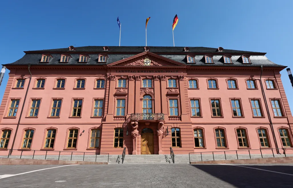 Budynek parlamentu w Nadrenii-Palatynacie Fot. PAP/EPA/RONALD WITTEK