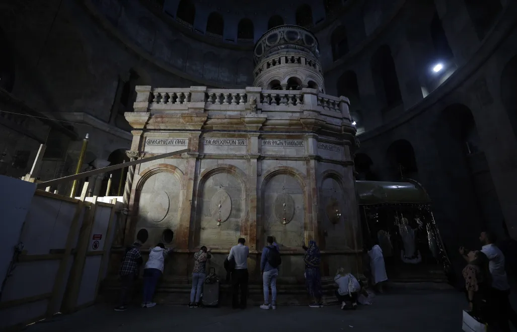 Bazylika Grobu Pańskiego. Fot. PAP/EPA/ATEF SAFADI