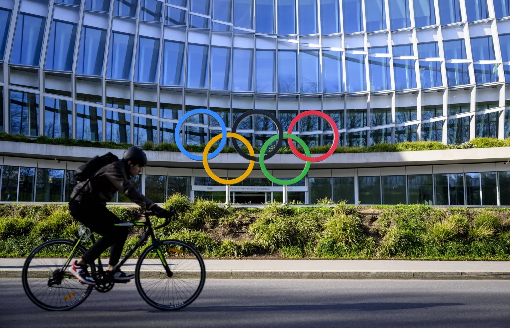 Siedziba MKOl w Lozannie, fot. PAP/EPA/KEYSTONE/LAURENT GILLIERON