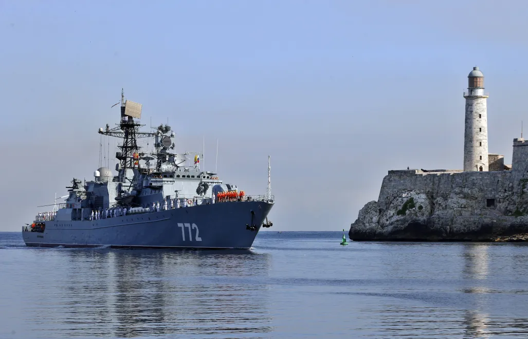 Російський танкер, фотоілюстрація. Fot. PAP/EPA/ERNESTO MASTRASCUSA