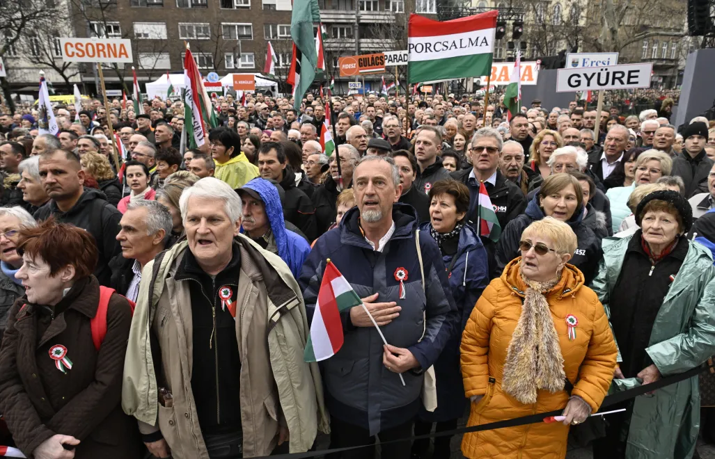 Празднование 177-й годовщины начала революции 1848 года в Венгрии. Fot. PAP/EPA/Szilard Koszticsak(фотоиллюстрация)