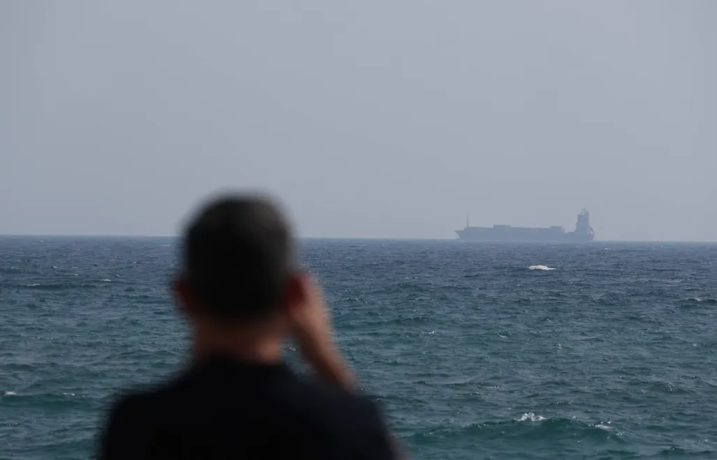 Kontenerowiec u wybrzeży Zjednoczonych Emiratów Arabskich, zdjęcie ilustracyjne, fot. PAP/EPA/ALI HAIDER