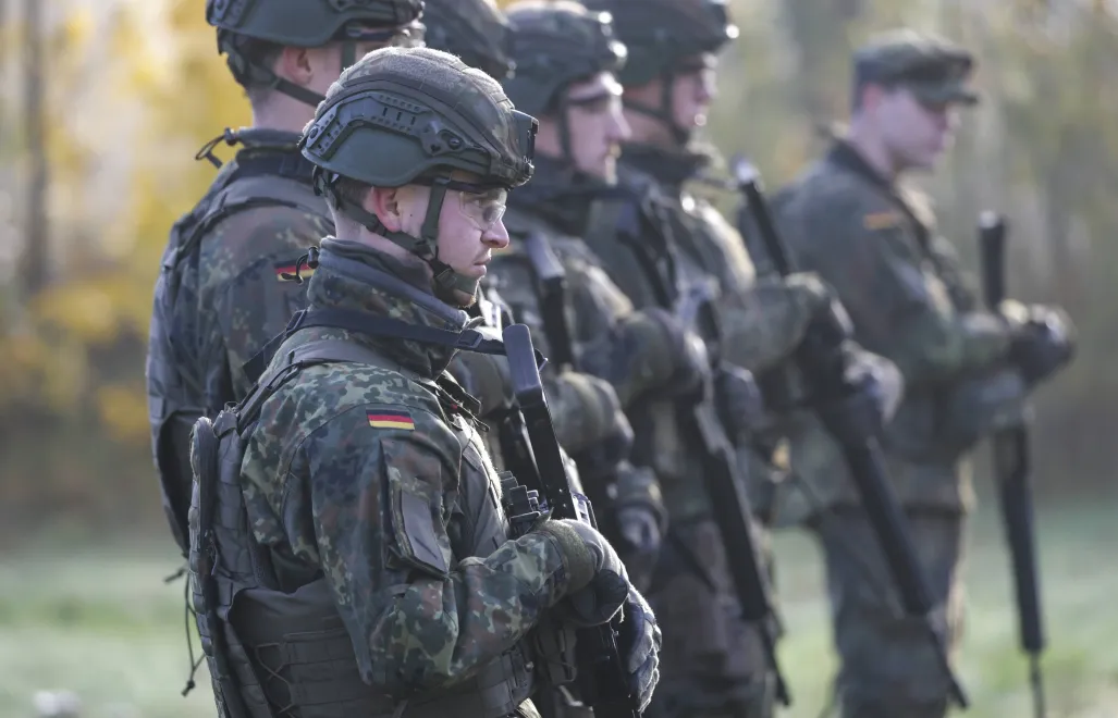 Німецькі солдати, фотоілюстрація. Fot. PAP/EPA/CHRISTOPHER NEUNDORF