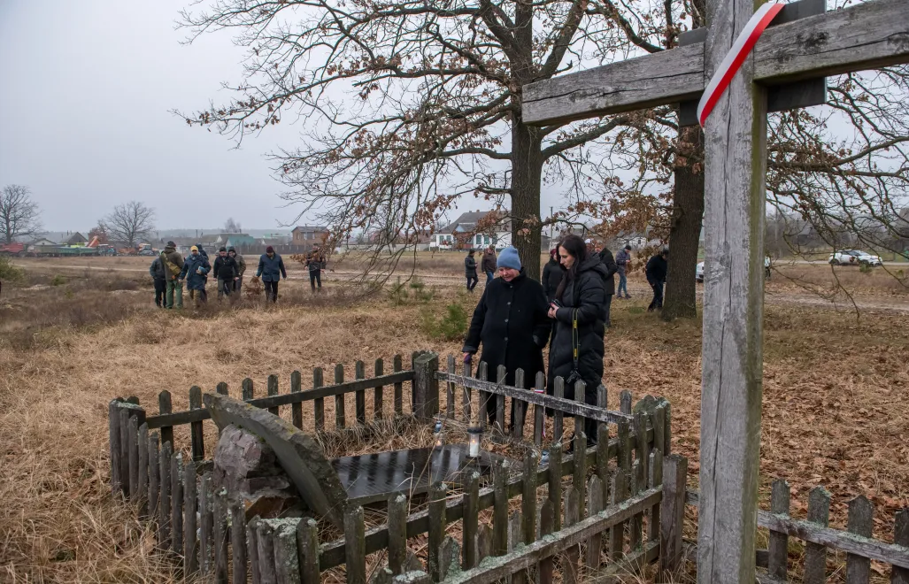 Мемориал в Углах Ровенской области. Fot. PAP/Vladyslav Musiienko