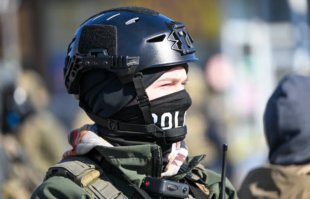 Funkcjonariusz ICE w USA, fot. PAP/EPA/CRAIG LASSIG