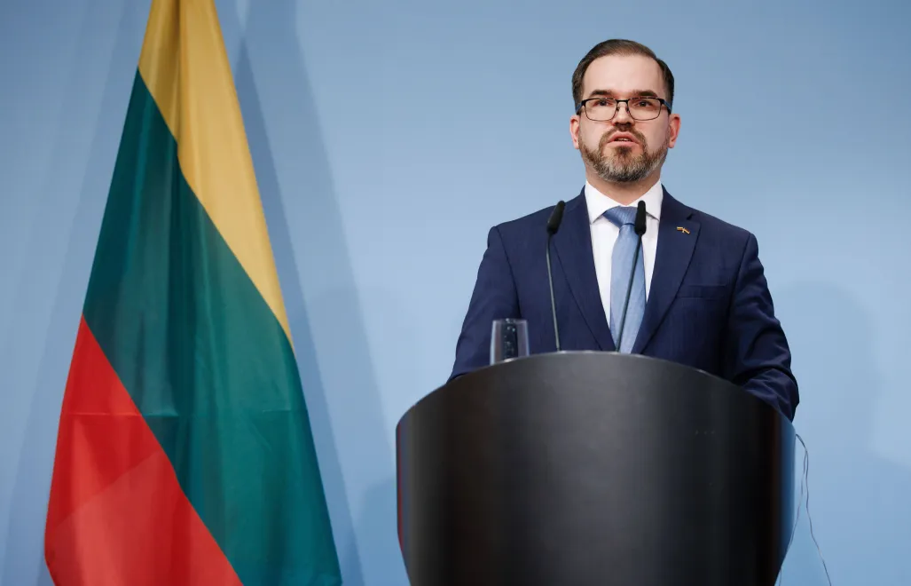 Minister obrony Litwy Robertas Kaunas. Fot. PAP/EPA/CLEMENS BILAN