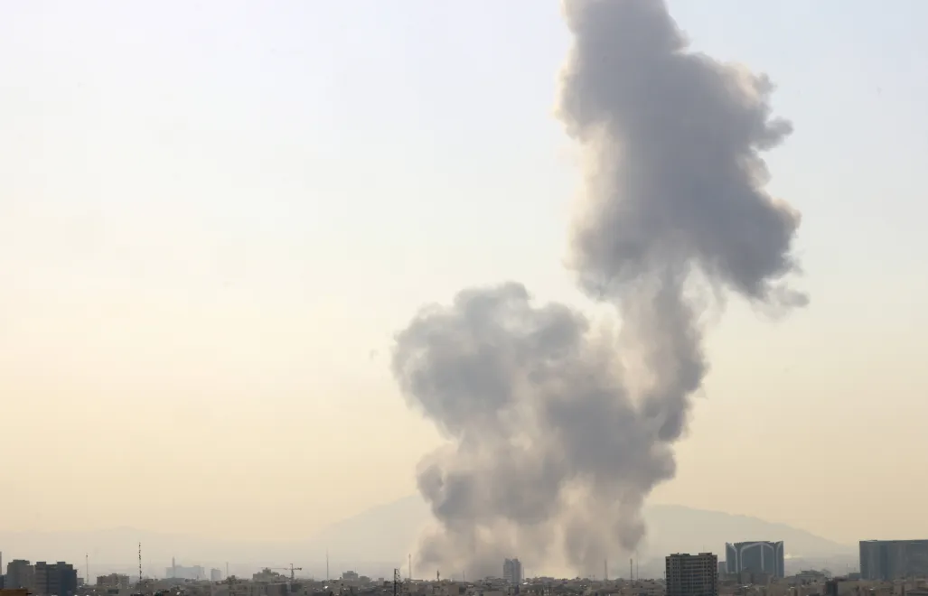 Ataki na Tehran. Fot. PAP/EPA/ABEDIN TAHERKENAREH