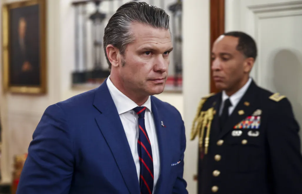 Szef Pentagonu Pete Hegseth. Fot. PAP/EPA/JIM LO SCALZO