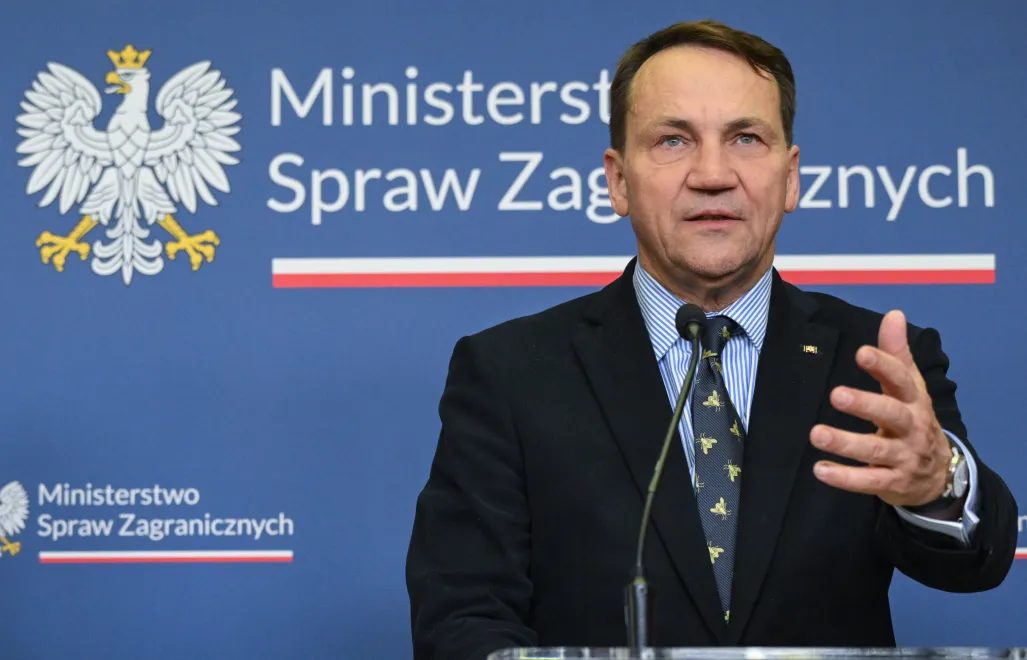 Вице-премьер Польши, министр иностранных дел Радослав Сикорский. Fot. PAP/EPA/Radek Pietruszka